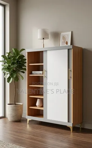Shoerack With Sliding Doors