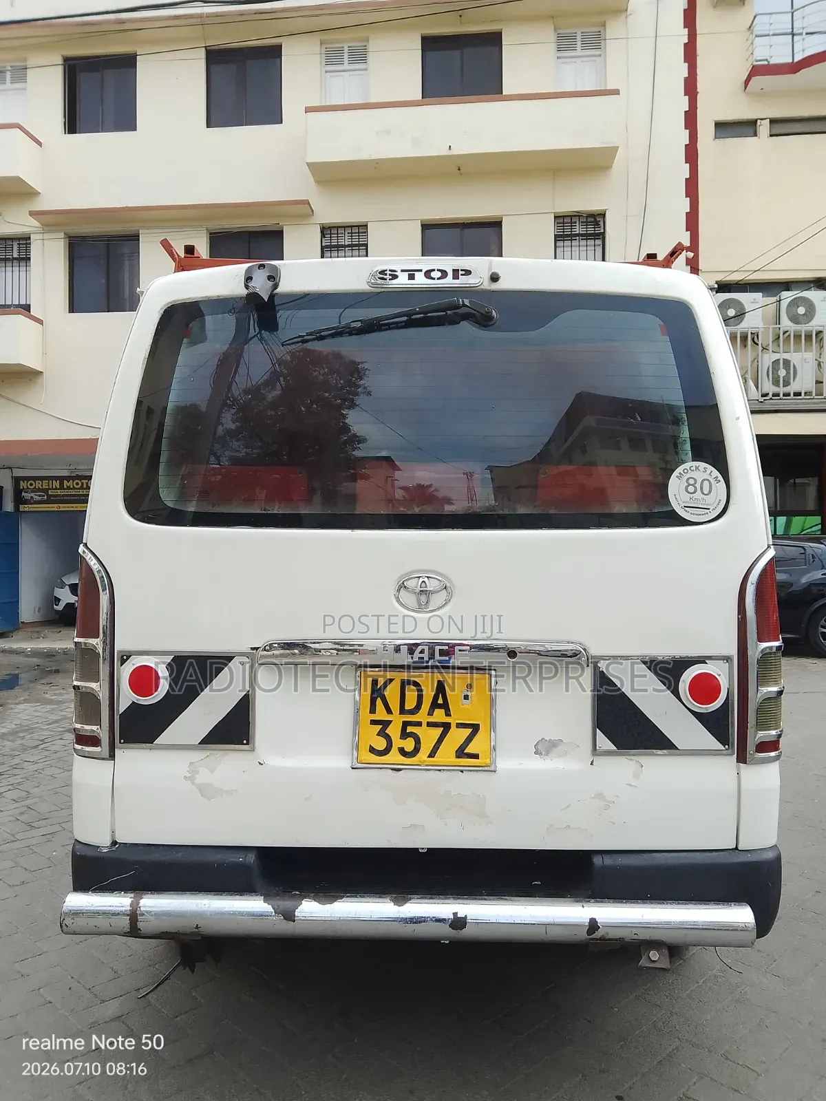 Toyota HiAce 2013 White