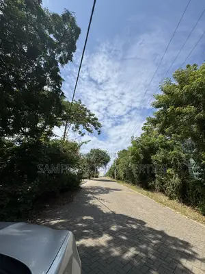 Prime 2 Acres Nyali Second Row From Ocean