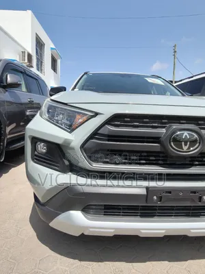 Toyota RAV4 2019 Green