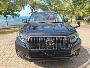 Toyota Land Cruiser Prado 2021 Black