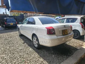 Toyota Avensis 2007 White