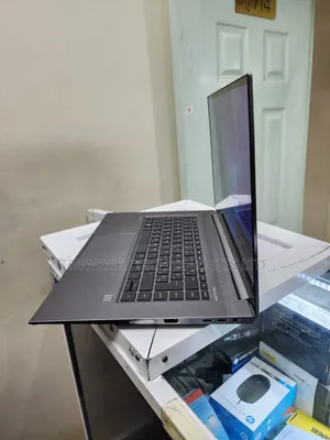 Laptop HP ZBook Studio G8 32GB Intel Core i7 SSD 512GB