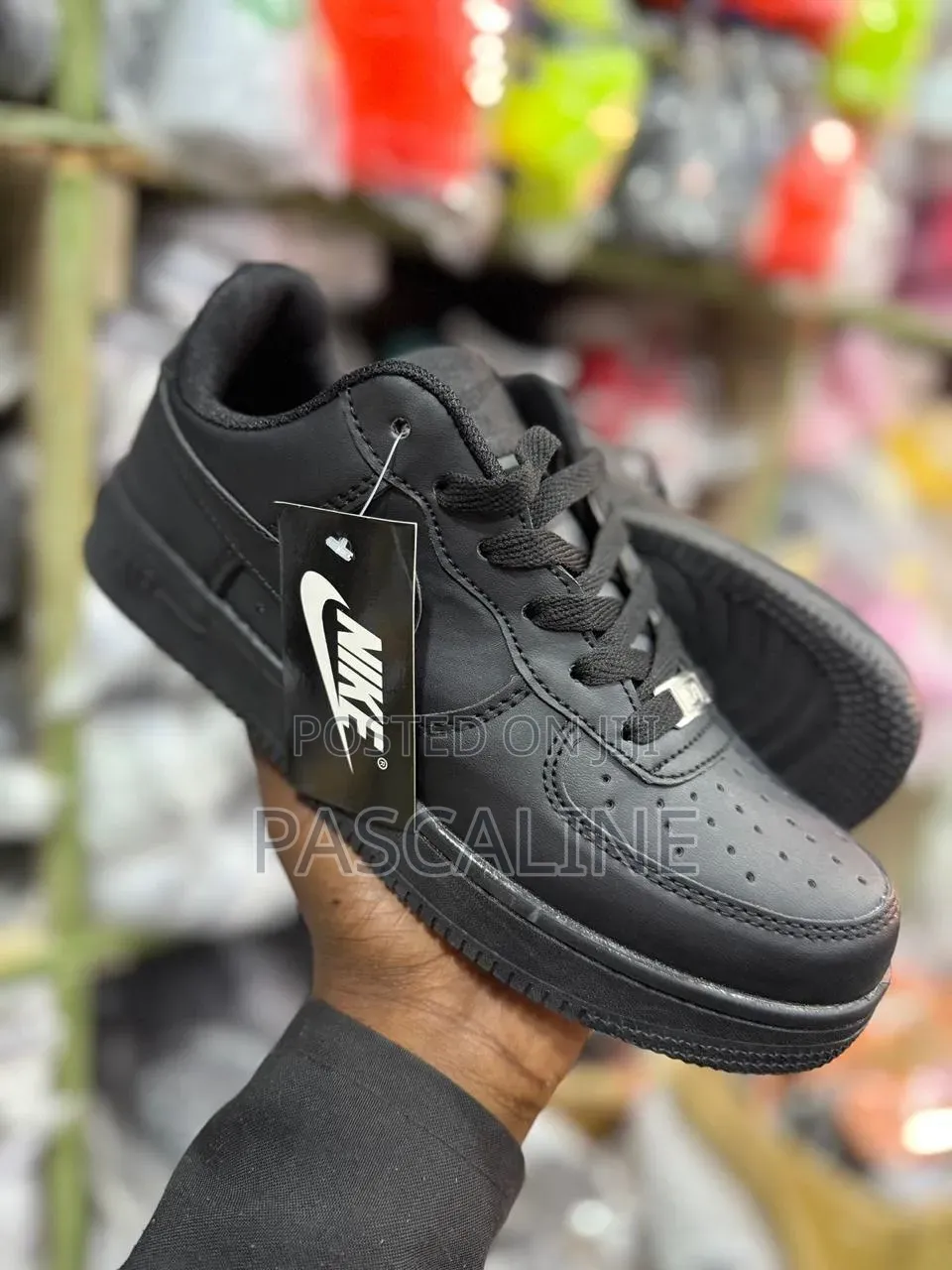 Shoes Selling