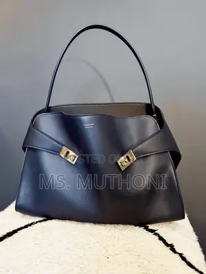 Premium Ladies Ferragamo Hug Shoulder Bag