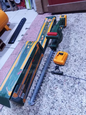 2.0Ah Battery Powered Jadever Hedge Trimmer