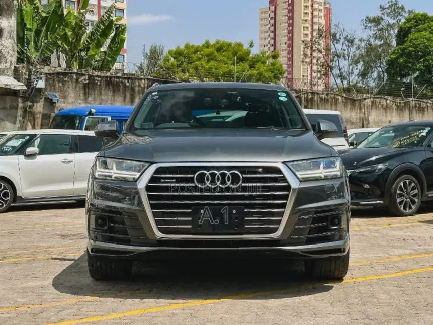 Audi Q7 2019 Gray