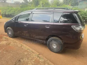 Toyota Wish 2013 Brown