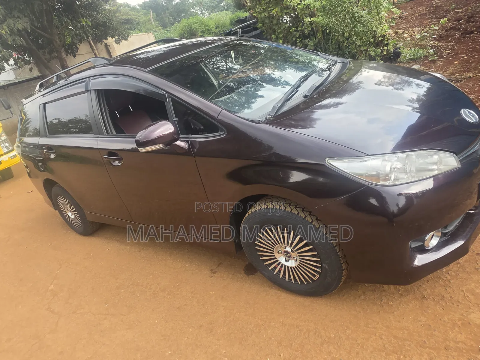 Toyota Wish 2013 Brown