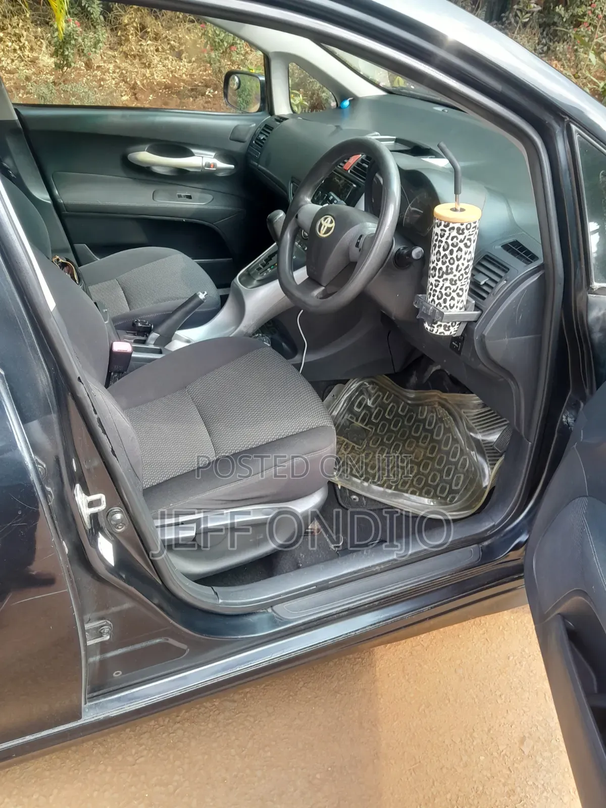 Toyota Auris 2010 Black