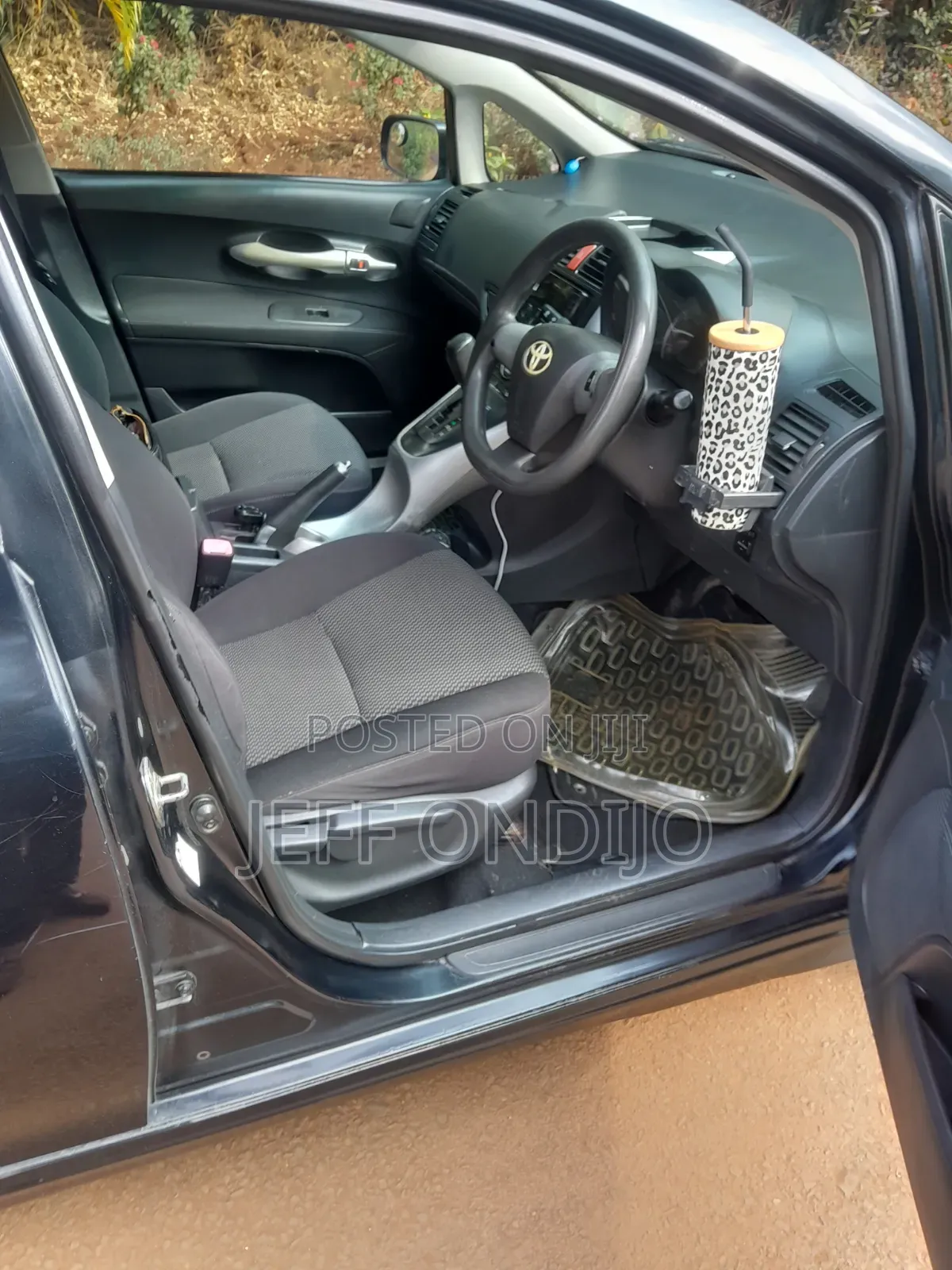 Toyota Auris 2010 Black