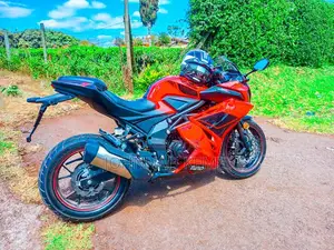 Taro GP1 250R 2023 Red
