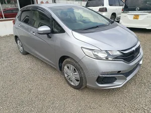 Honda Fit 2019 Silver