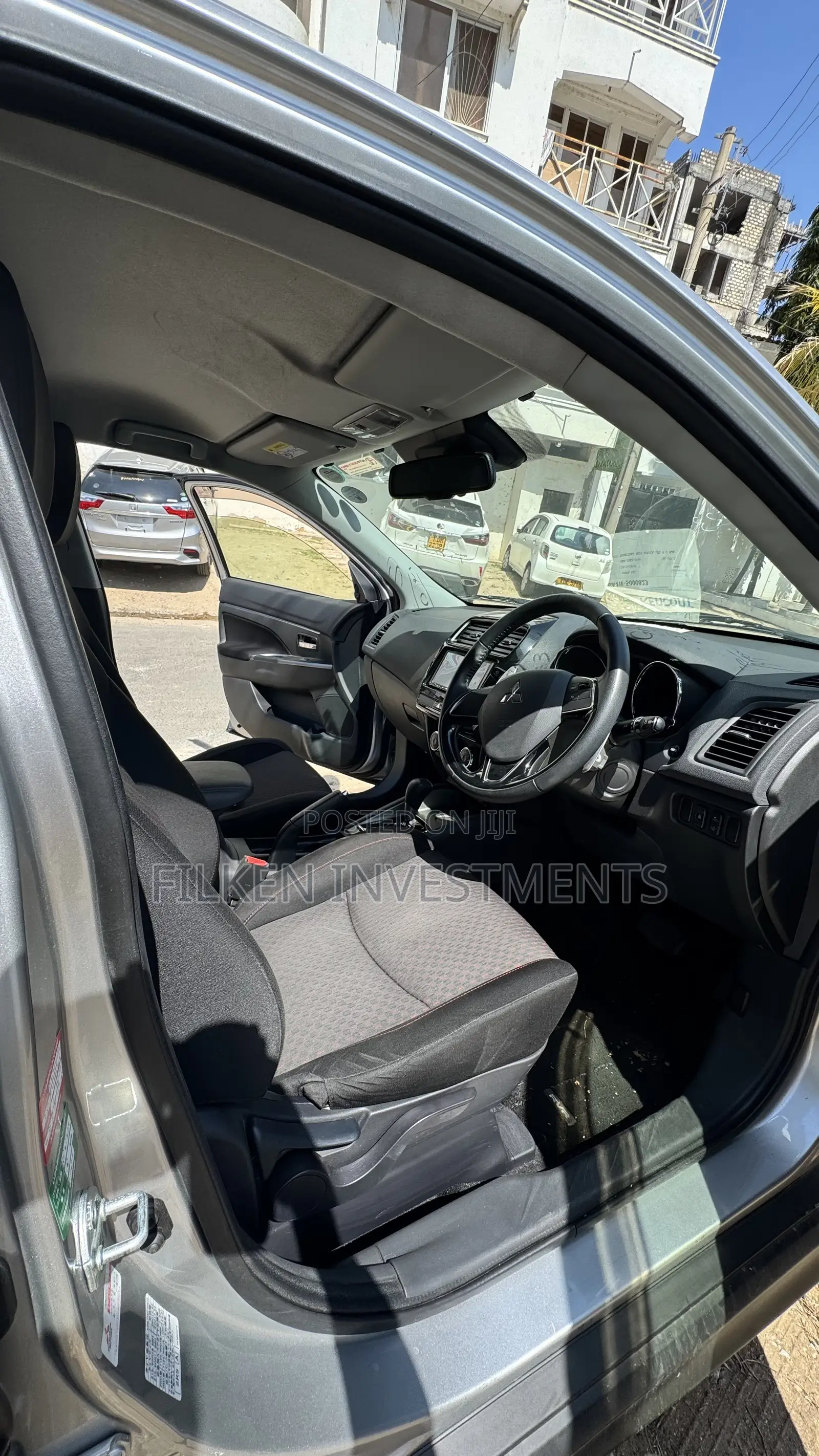 Mitsubishi RVR 2020 Silver