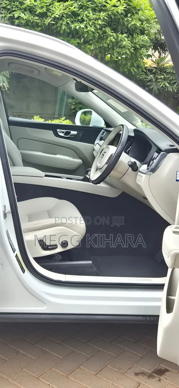 Volvo XC60 2020 White