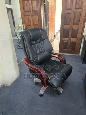 Executive Comfortable Reclining Leather Office Chair