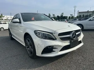 Mercedes-Benz C200 2019 White