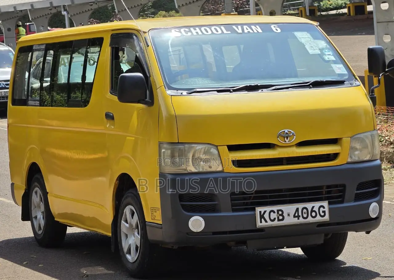 Toyota HiAce 2007 Yellow