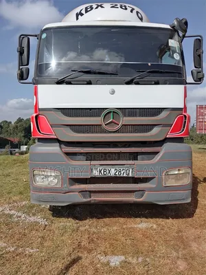 Trailer Accesible for Goods Transport Across Borders