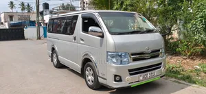 Toyota HiAce 2011 Silver