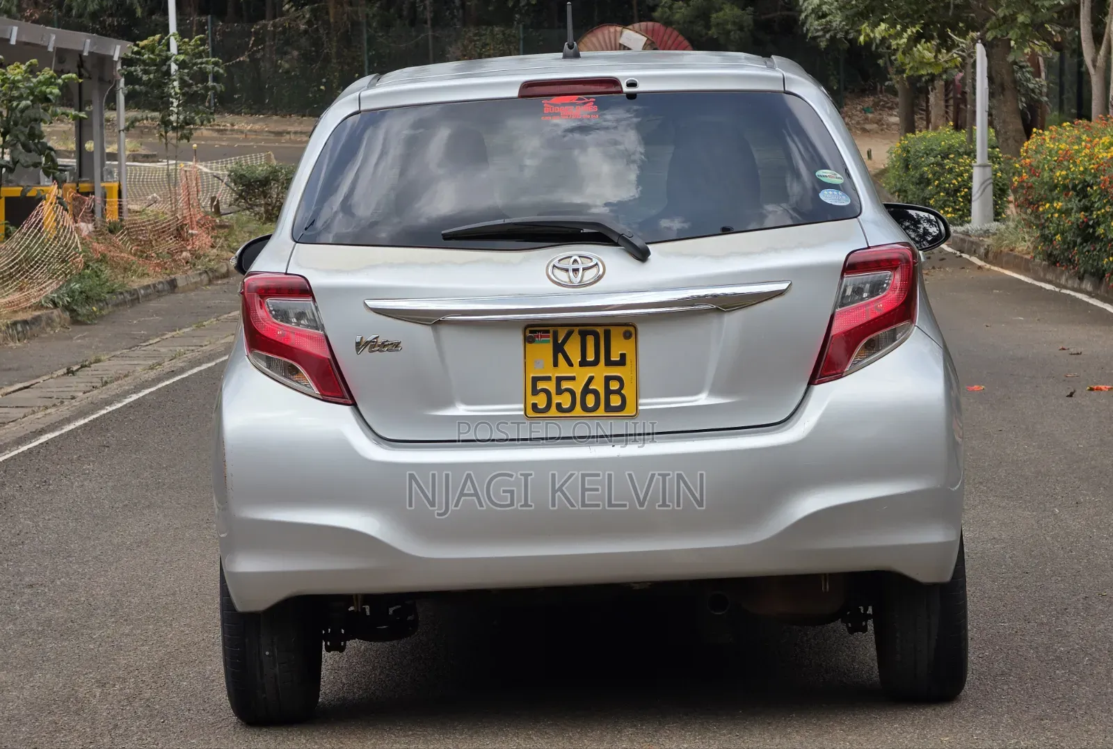 Toyota Vitz 2015 Silver