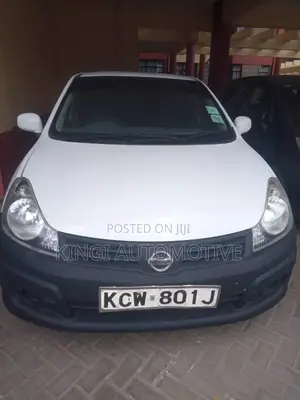 Nissan Advan 2013 White