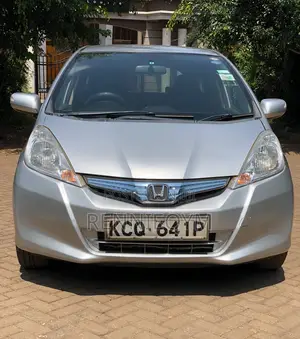 Honda Fit 2012 Silver