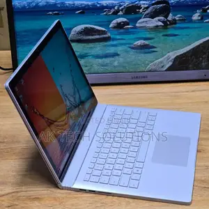 Laptop Microsoft Surface Book 2 16GB Intel Core i7 SSD 512GB