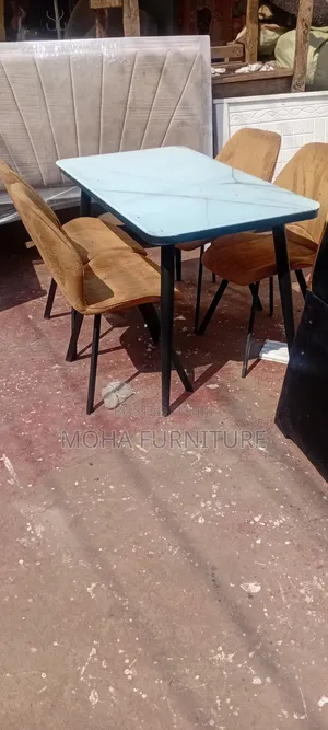 4 Sester Dining Table for Sale