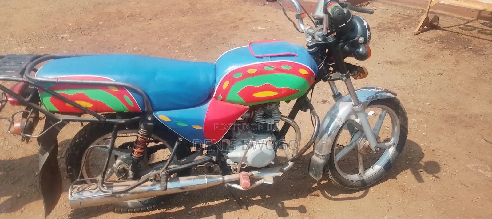 Bajaj Boxer 100 2021 Red