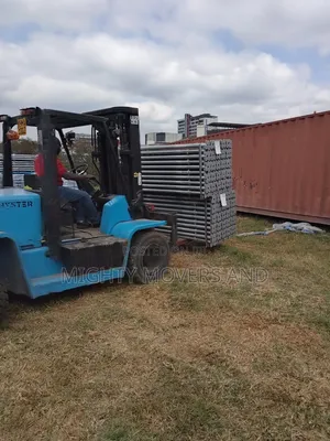 Heavy Duty Forklift for Lifting Solutions Accessible