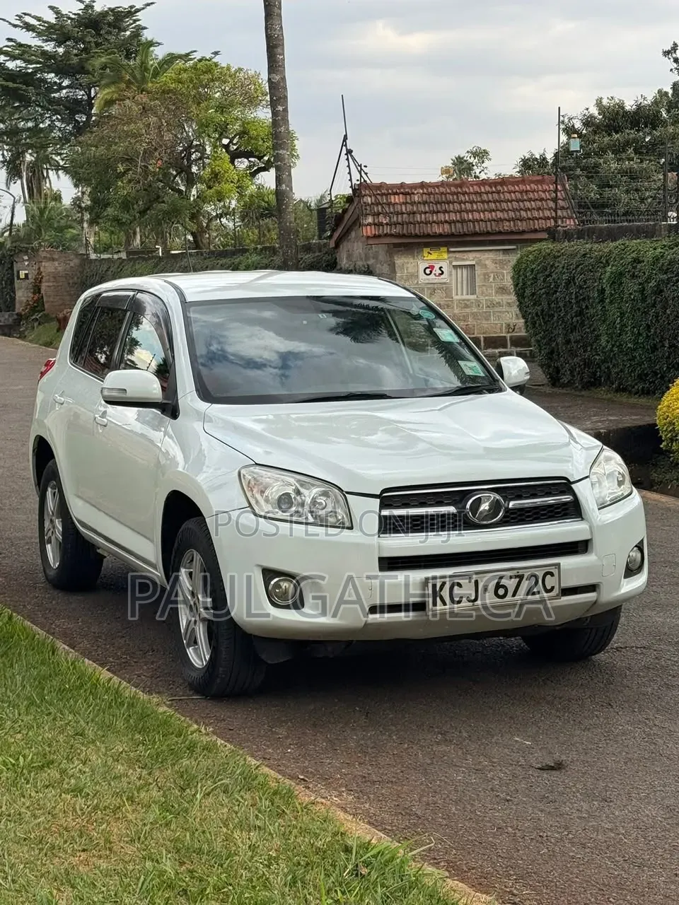 Toyota RAV4 2009 White