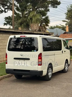 Toyota HiAce 2019 White