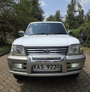 Toyota Land Cruiser Prado 1998 White