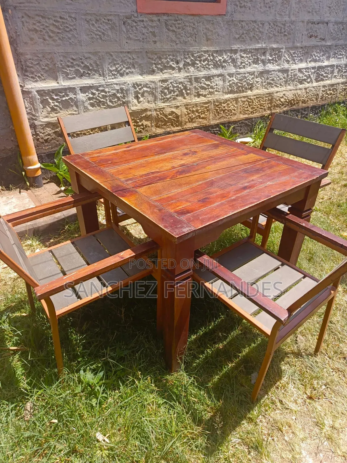 Mahogany Dining Tables