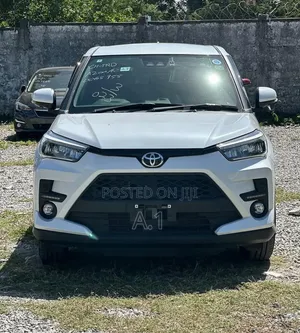 Toyota Raize 2020 Pearl