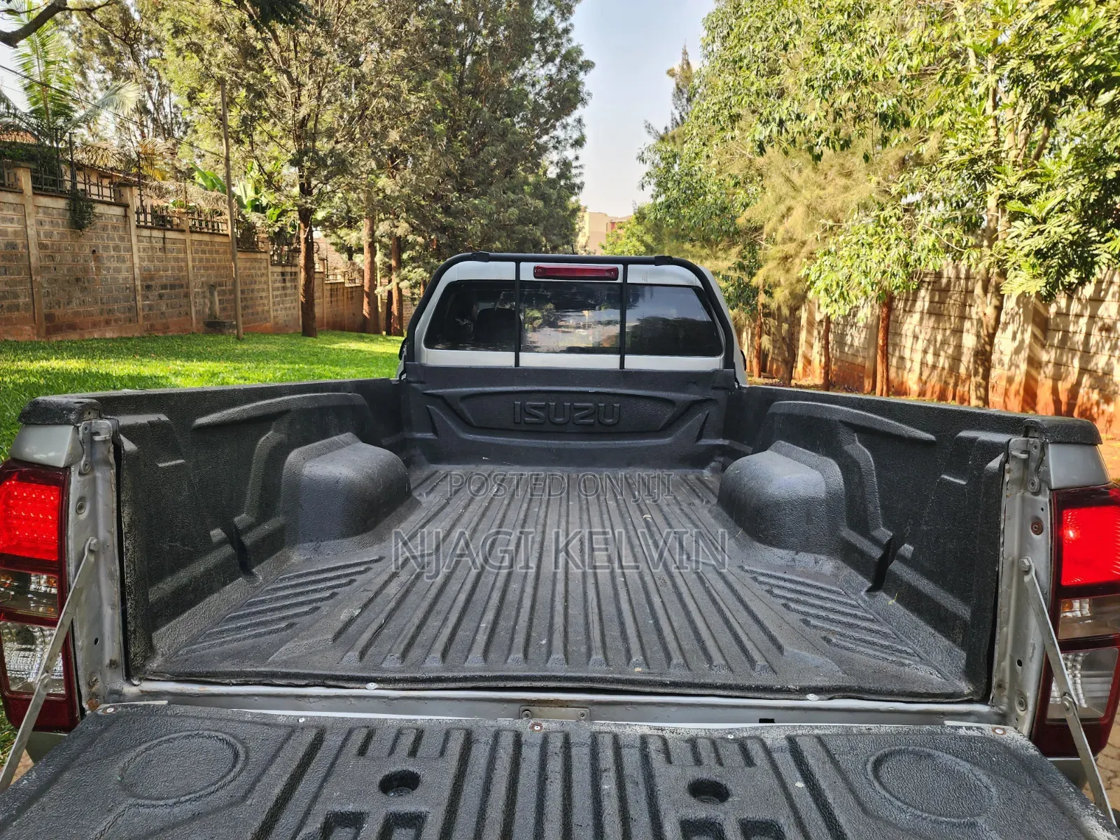 Isuzu D-MAX 2014 Gray