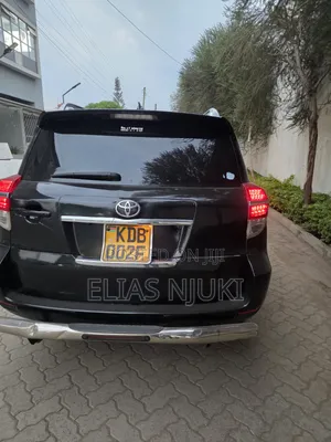 Toyota Vanguard 2013 Black