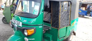 Piaggio 2025 Green