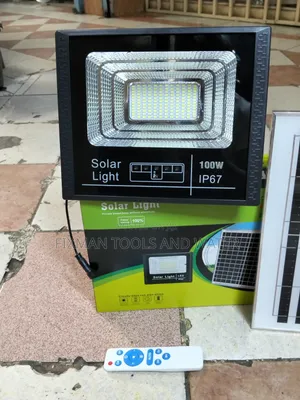 BRIGHTEST IP 68 SOLAR FLOOD LIGHT 100 Watts With Remote