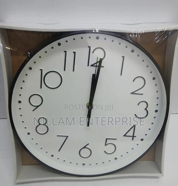 Classic Quartz Wall Clock - main view