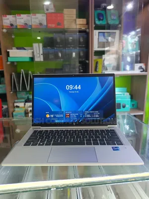 Laptop HP EliteBook 830 G8 16GB Intel Core i7 SSD 512GB