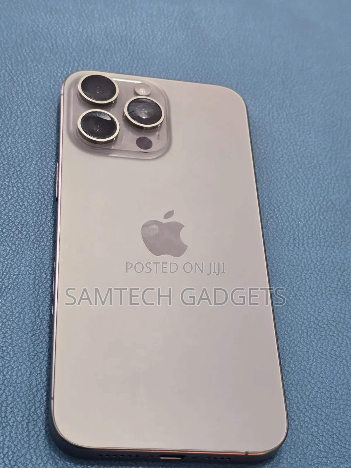 Apple iPhone 15 Pro Max 256 GB Gray