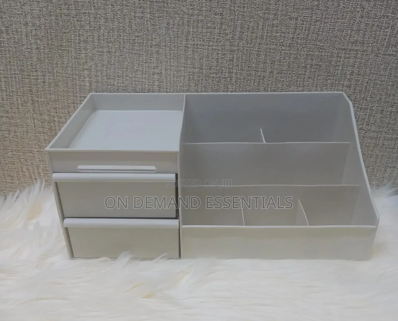 Large Capacity Make Up Organizer