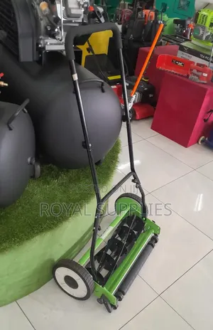 16" Manual Lawnmower With Grass Catcher