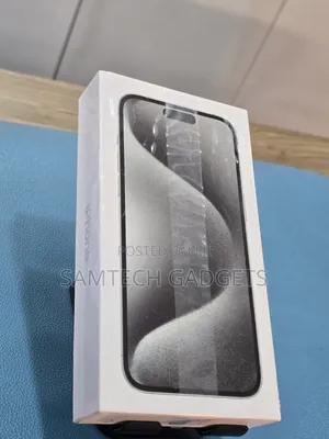 New Apple iPhone 15 Pro Max 256 GB White