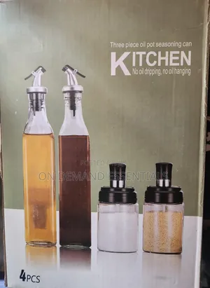 Glass 4pc Set (2 Oil Jars 2 Spice Jars)