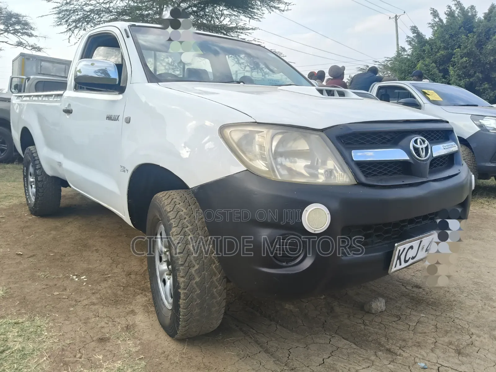 Toyota Hilux 2010 White