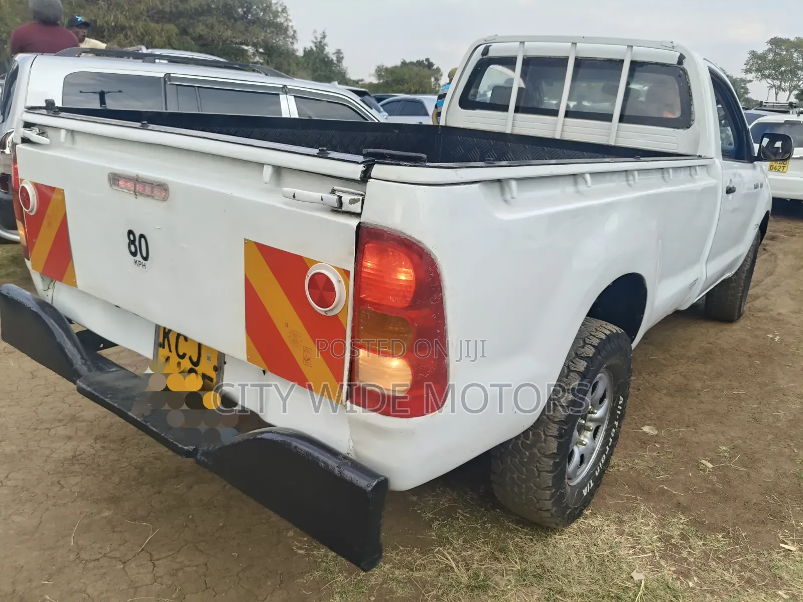 Toyota Hilux 2010 White