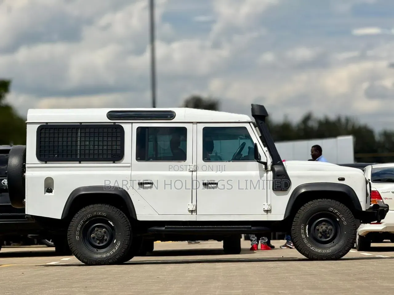 Land Rover Defender 2012 White